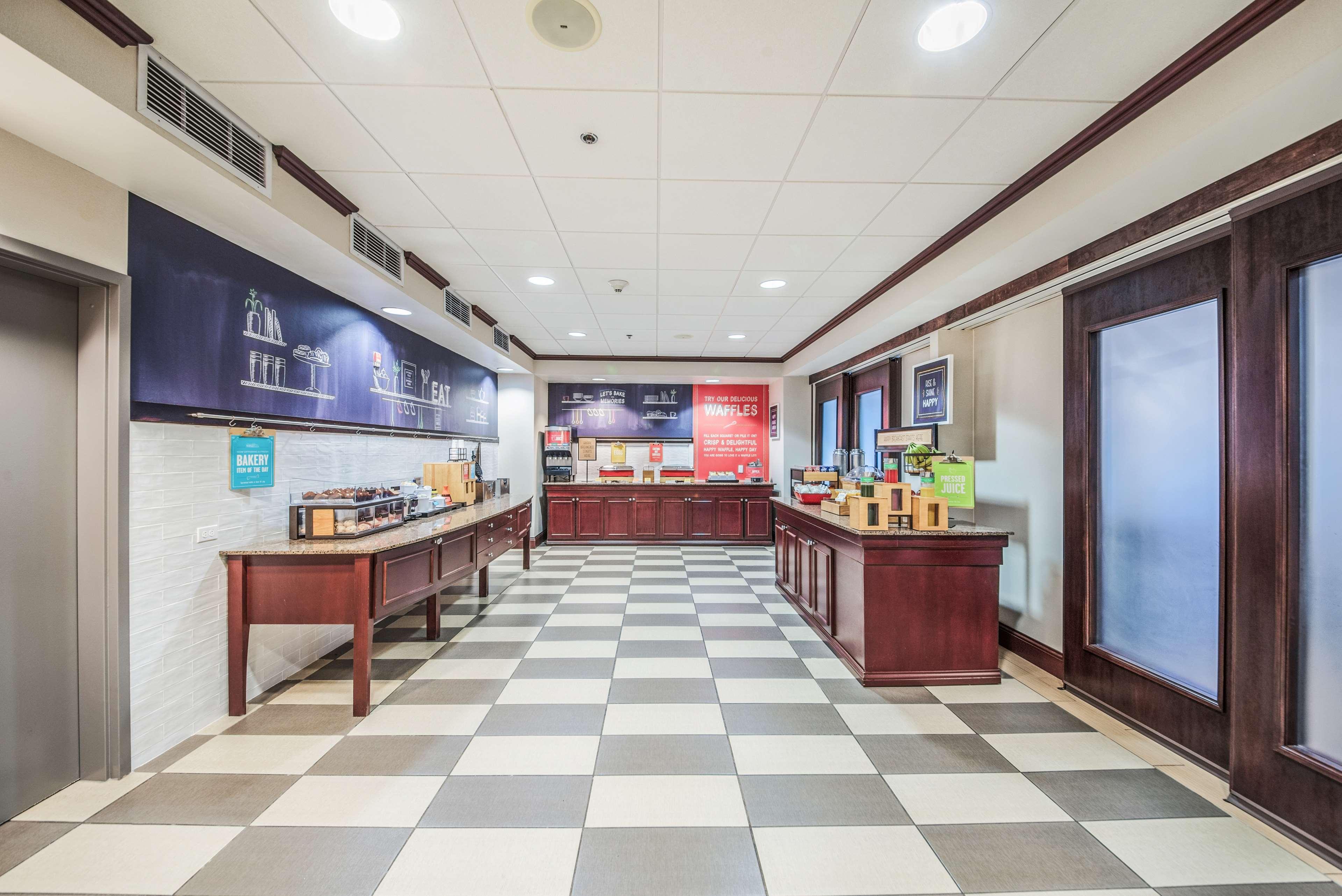 Hampton Inn Greenfield Kültér fotó